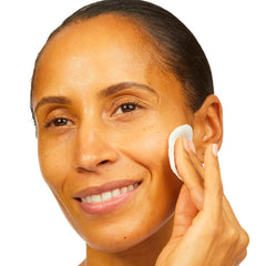 Exfoliación natural con AHA y extractos de fruta de No7