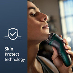 Shaver 2600 in use for wet and dry shaving versatility