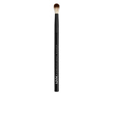 NYX Pro Blending Brush close-up bristles for seamless crease blending.