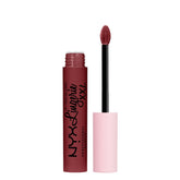 NYX Lip Lingerie XXL Matte Strip & Tease en marrón plum, acabado sedoso y duradero.