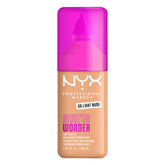 Base Make 'Em Wonder NYX en botella, acabado mate suave para piel natural.