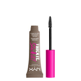 NYX Thick It Stick It: aplicador para cejas con tono taupe para un acabado natural y duradero.