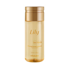 O Boticário Lily Body Oil bottle pouring for quick absorption