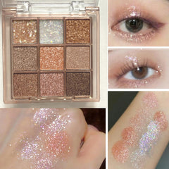 Okerker Sombra destellos rosa-dorado para resaltar párpados con brillo.