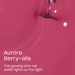 OPI Aurora Berry-alis, aplicación suave para cobertura uniforme sin rayas.