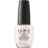 OPI Pink in Bio: brocha de ancho profesional para una aplicación suave y uniforme.