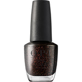 OPI Grunge Queen, botella cercana para apreciar tono oscuro y brillo duradero.