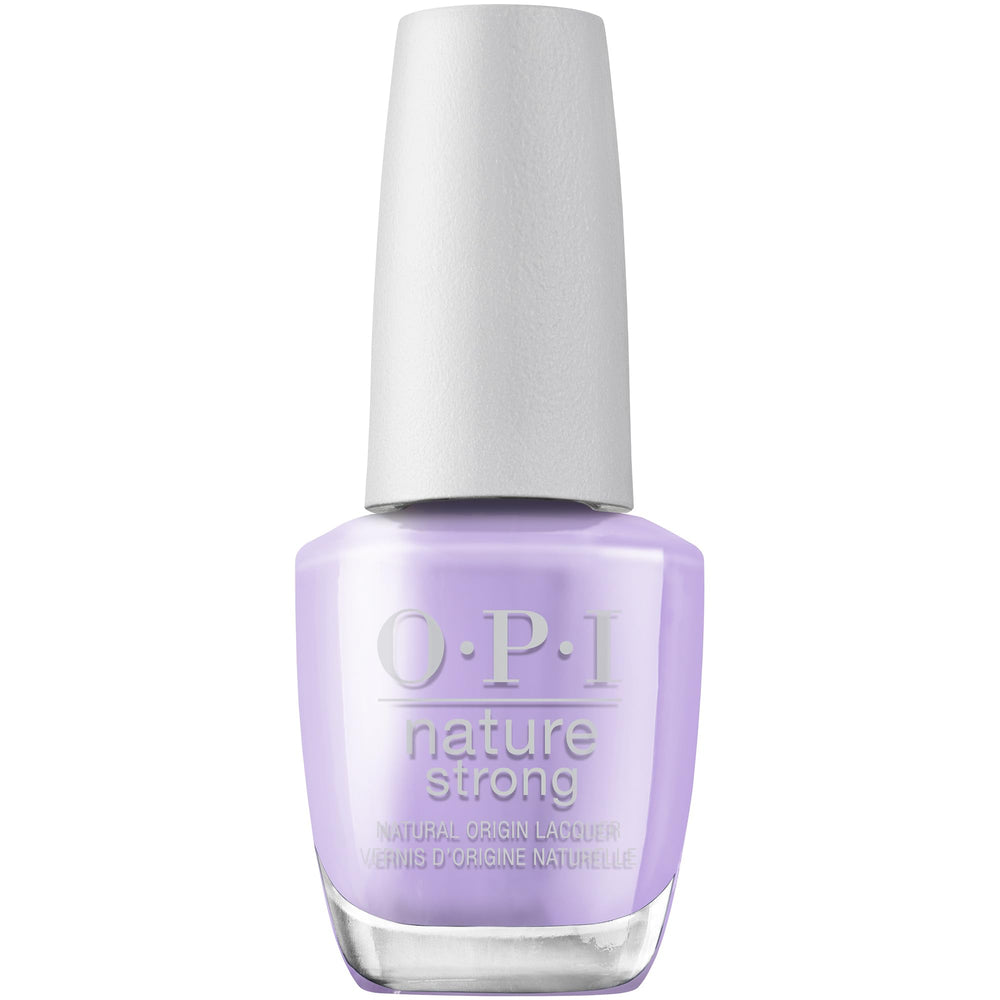 OPI Nature Strong: botella lavanda y color lila con acabado brillante.