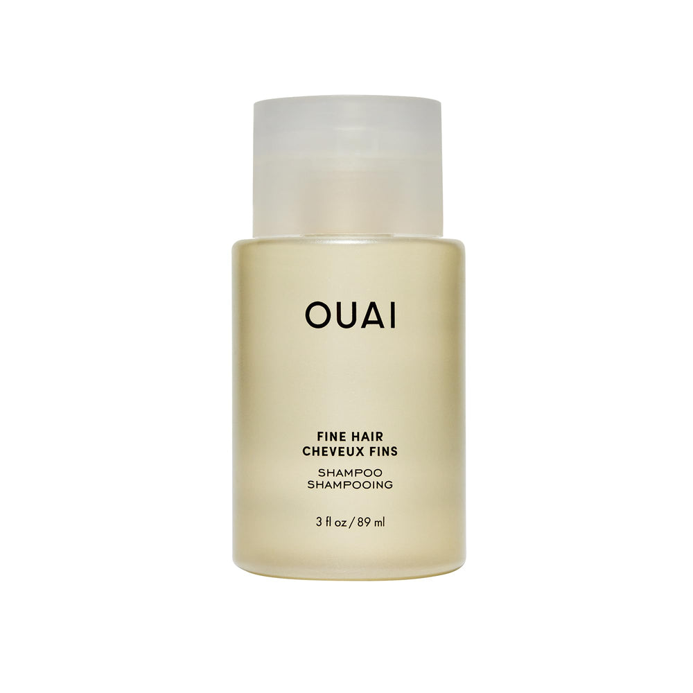 OUAI Fine Shampoo tamaño viaje aporta volumen ligero para cabello fino.