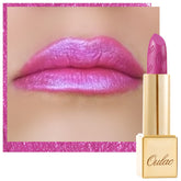 Oulac Labios con brillo metálico 3D en tubo, ideal para un look festivo