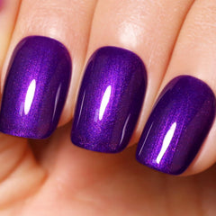 Ozzeal Pearl Gel Polish Deep Purple bottle with pearl shimmer for luxe nails