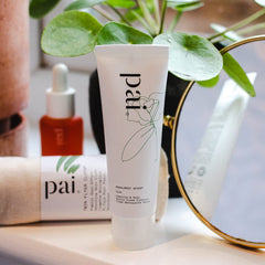Pai Skincare Twin Flyer organic cotton cloth promotes gentle cleansing for sensitive skin.