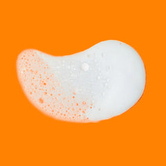 Textura cremosa de PanOxyl 10% para una limpieza suave.