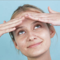 Peter Thomas Roth gel limpiador antiarrugas deja la piel suave y refinada