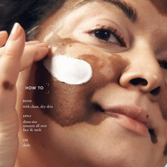 Philosophy Hope in a Jar hyaluronic acid feature emphasizes lasting hydration