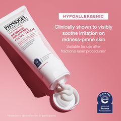 Aplicación de PHYSIOGEL Crema en rostro para hidratación suave y ligera sensación.