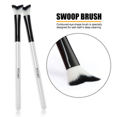 POCMKO curved design mirrors the eye contour for thorough lash cleaning.