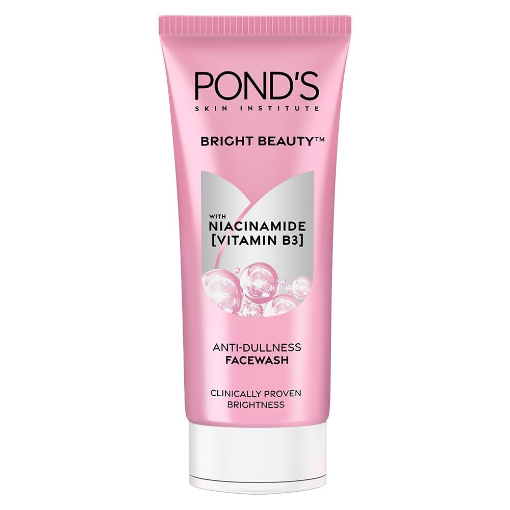 Pond's Belleza Blanca espuma facial diaria para limpieza suave y eficiente.