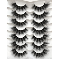 Pooplunch cat-eye 8D silk lashes with defined outer wing for drama