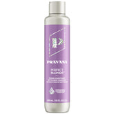 Pravana acondicionador tonificante morado para rubios en bote realza brillo y neutraliza tonos cálidos.