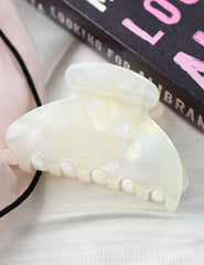 Prettyou pinza de pelo acetato con diseño tortuga, aporte seguro para cabellos finos.