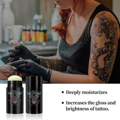 Proamate bálsamo para tatuajes, envase portátil ideal para viaje.