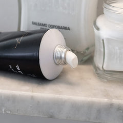 Proraso dense velvety lather demonstrates blade cushion for a smoother shave.