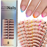 Puyokinm uñas francesas en almendra media con brillo elegante.