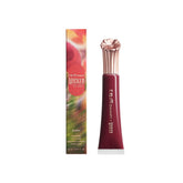 r.e.m. beauty Wicked, brillo labios Plum Petals para color intenso y duradero.