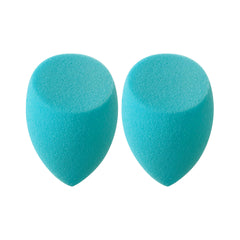 Real Techniques Miracle Airblend flat-edge used to pack on coverage