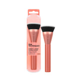 Real Techniques Snatch Sculpt oval head close-up for precise contour on cheekbones.