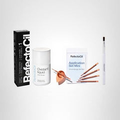 Refectocil mixing dish — fresh, controlled color mixing for consistent shades.
