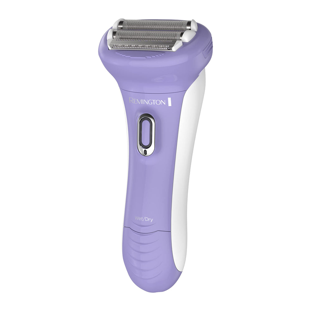 Remington Smooth & Silky shaver close-up of the 4-blade foil head for close, comfortable shaving.