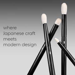 rephr The Core Eye Set brush-15-crease for soft, controlled crease color