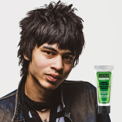 REUZEL Crema de peinado ligera, controla frizz con facilidad.