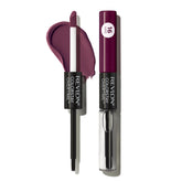 REVLON ColorStay Overtime Lipcolor muestra una aplicación suave y duradera en los labios.
