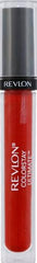 Aplicación suave de REVLON ColorStay Ultimate Labios líquido en labios.