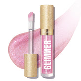 REVLON Glimmer Gloss brinda brillo multidimensional para labios definidos y radiantes.