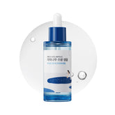 ROUND LAB Birch Juice Ampoule muestra textura agua ligera para hidratación diaria.