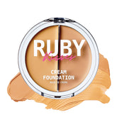 Ruby Kisses 3D Face Creator: envase crema para base con cobertura duradera