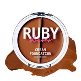 Ruby Kisses 3D Rostro, envase con bomba para dosificar y aplicar suave.