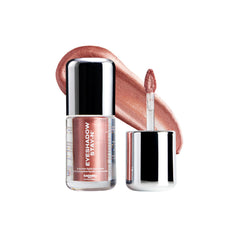 Sacheu Stay-N sombra líquida: aplicación precisa para color duradero.