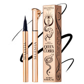 SELESTIA BEAUTY Reina Cobra con aplicador fino para trazos precisos y definidos.