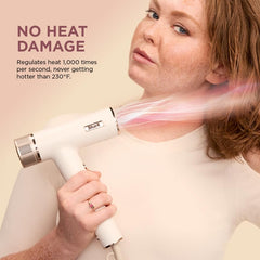 Shark QuickSmooth brush delivers volumized, smooth straight styles.