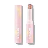 SHEGLAM Crystal Jelly Glaze Stick muestra textura jelly suave para un look ligero.