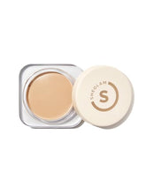 SHEGLAM Hydrating Cream Foundation Shell pump demonstrates high-coverage application for flawless coverage.