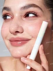 Close-up of SHEGLAM PoutPerfect applicator for smooth glide