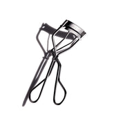 Shiseido Eyelash Curler base lash curve provides an even lift for a fuller look.