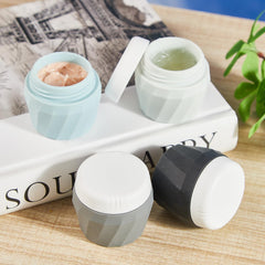 Silevoler leak-proof screw-on lid in gray preventing spills