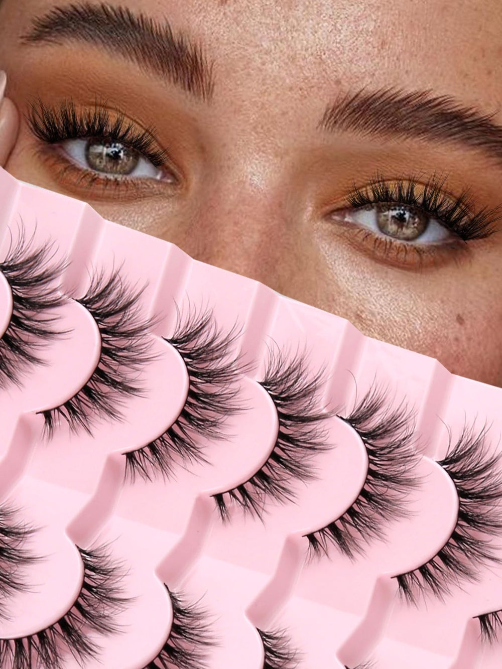 Siligli Lashes natural cat-eye 15mm wispy outer flare for a lifted, eye-enhancing look.